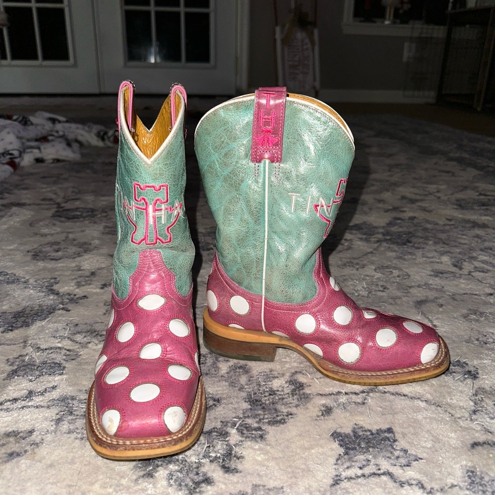 TinHaul girls boots.These wear well. Hate that she outgrew them.